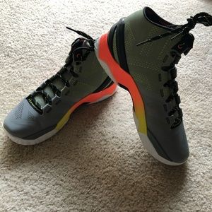 UA Men’s Curry 2 Shoes